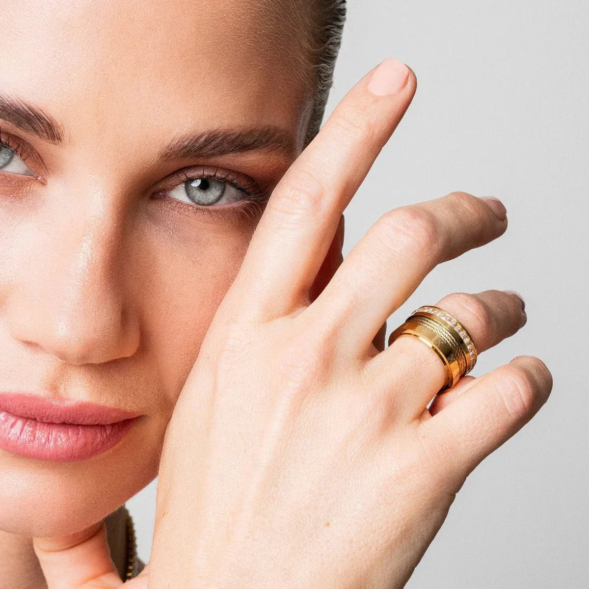 Wire and Crystal Ring Plated in 18k Gold