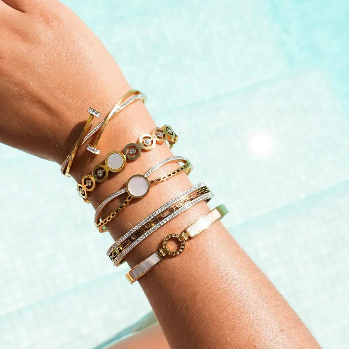 Ivy Bracelet with Crystal Stones, 18k Gold Plated