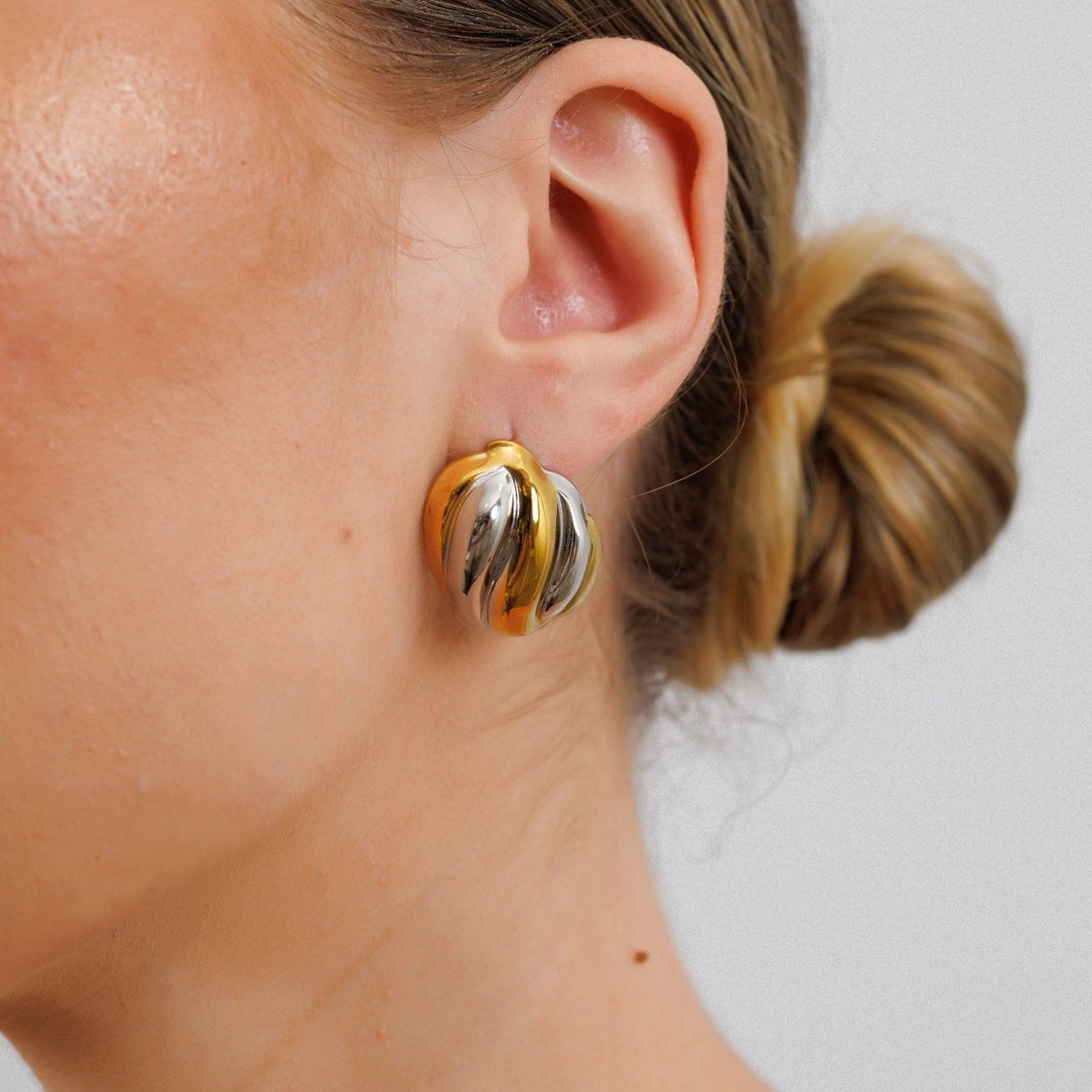 Twist Essence Earrings with a Mix of Gold and Silver Plating